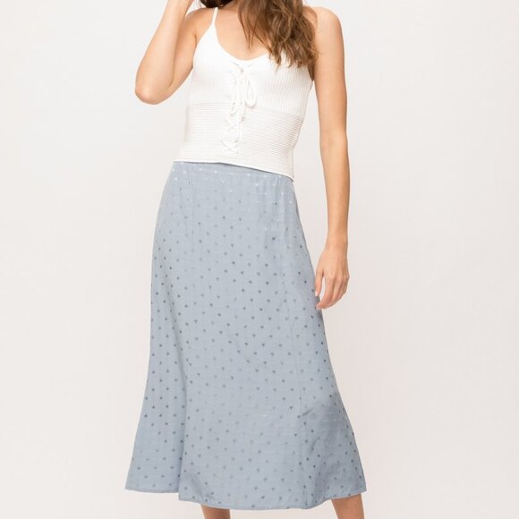 MYSTREE Star Jacquard Midi Skirt | Lightweight Satin Finish - Picture 2 of 8